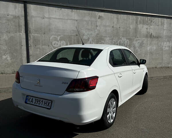 Белый Пежо 301, объемом двигателя 1.2 л и пробегом 92 тыс. км за 7100 $, фото 5 на Automoto.ua
