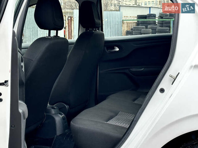 Білий Пежо 301, об'ємом двигуна 1.2 л та пробігом 92 тис. км за 6500 $, фото 15 на Automoto.ua