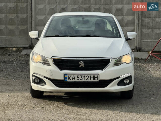 Белый Пежо 301, объемом двигателя 1.2 л и пробегом 180 тыс. км за 4600 $, фото 1 на Automoto.ua