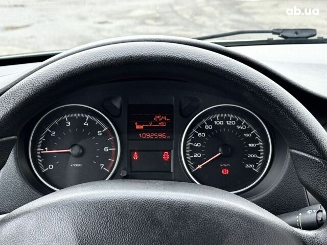 Білий Пежо 301, об'ємом двигуна 0 л та пробігом 92 тис. км за 6500 $, фото 11 на Automoto.ua