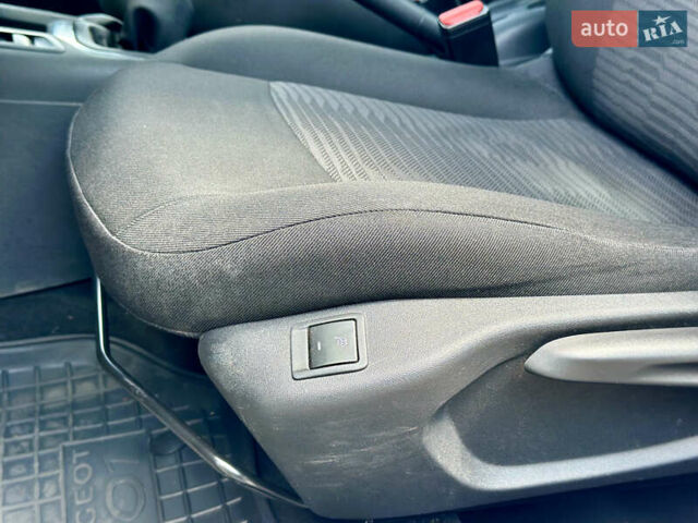 Белый Пежо 301, объемом двигателя 1.2 л и пробегом 92 тыс. км за 7400 $, фото 9 на Automoto.ua