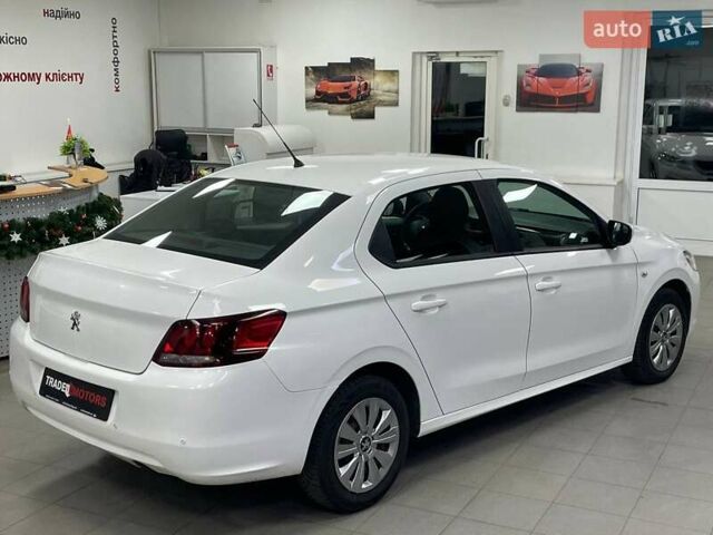 Білий Пежо 301, об'ємом двигуна 1.56 л та пробігом 227 тис. км за 8490 $, фото 8 на Automoto.ua
