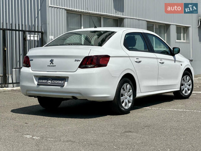 Белый Пежо 301, объемом двигателя 1.2 л и пробегом 92 тыс. км за 7400 $, фото 4 на Automoto.ua
