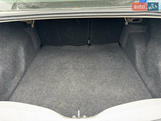 Белый Пежо 301, объемом двигателя 1.2 л и пробегом 146 тыс. км за 6300 $, фото 31 на Automoto.ua