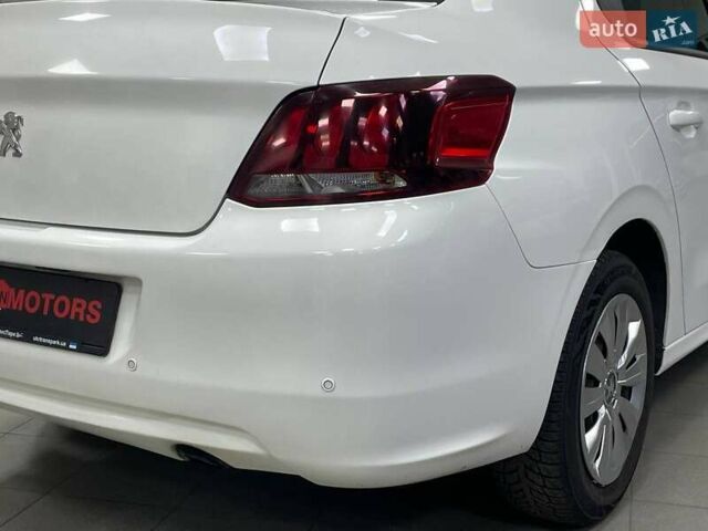 Білий Пежо 301, об'ємом двигуна 1.56 л та пробігом 227 тис. км за 8490 $, фото 9 на Automoto.ua