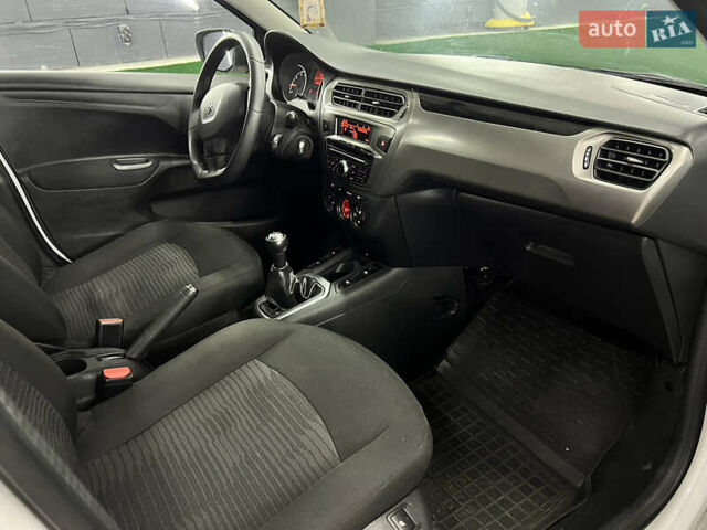 Белый Пежо 301, объемом двигателя 1.2 л и пробегом 173 тыс. км за 5700 $, фото 34 на Automoto.ua