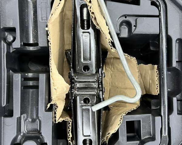 Белый Пежо 301, объемом двигателя 1.2 л и пробегом 174 тыс. км за 5700 $, фото 42 на Automoto.ua