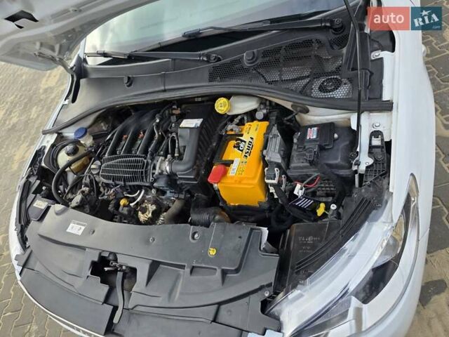 Белый Пежо 301, объемом двигателя 1.2 л и пробегом 108 тыс. км за 5300 $, фото 17 на Automoto.ua
