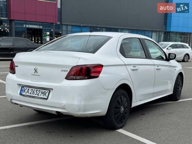 Пежо 301 2018 у Києві на Automoto.ua Білий Пежо 301, об'ємом двигуна 1.2 л та пробігом 164 тис. км за 4900 $, фото 5 на Automoto.ua