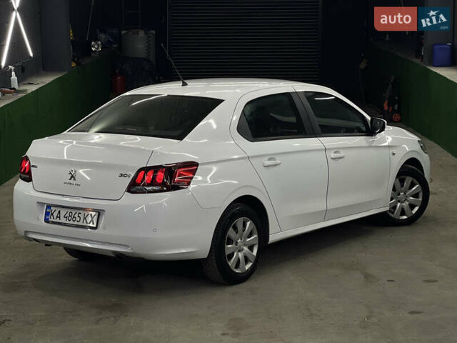 Белый Пежо 301, объемом двигателя 1.2 л и пробегом 173 тыс. км за 5700 $, фото 8 на Automoto.ua