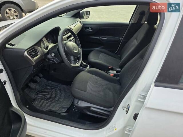 Белый Пежо 301, объемом двигателя 1.2 л и пробегом 108 тыс. км за 5300 $, фото 8 на Automoto.ua