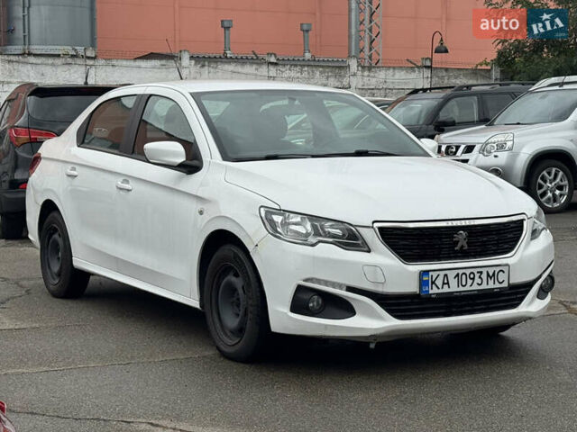Пежо 301 2018 у Києві на Automoto.ua Білий Пежо 301, об'ємом двигуна 1.2 л та пробігом 175 тис. км за 4600 $, фото 2 на Automoto.ua