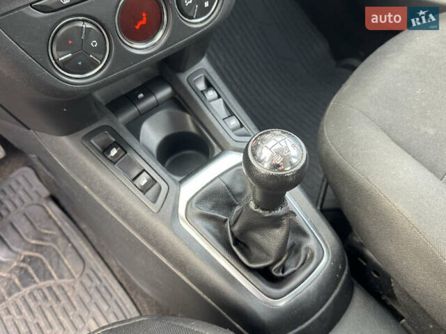Пежо 301 2018 у Києві на Automoto.ua Білий Пежо 301, об'ємом двигуна 1.2 л та пробігом 157 тис. км за 3900 $, фото 8 на Automoto.ua
