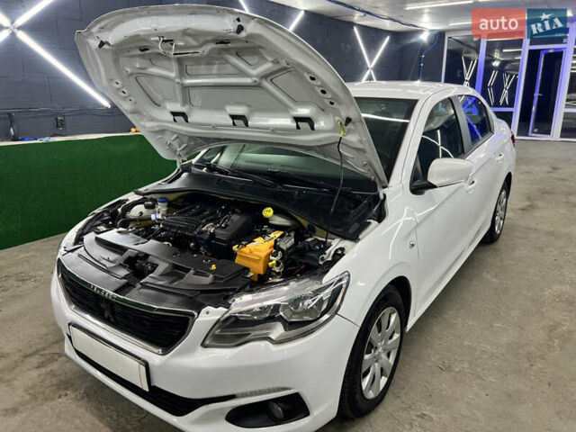 Белый Пежо 301, объемом двигателя 1.2 л и пробегом 174 тыс. км за 5700 $, фото 43 на Automoto.ua