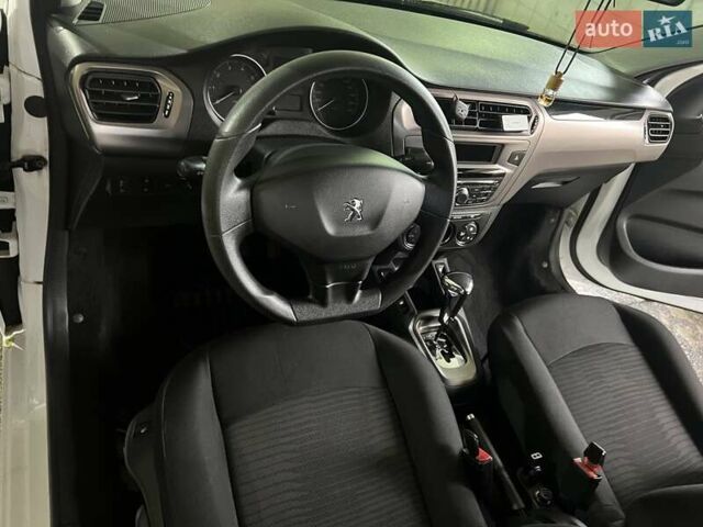 Білий Пежо 301, об'ємом двигуна 1.59 л та пробігом 92 тис. км за 8900 $, фото 7 на Automoto.ua