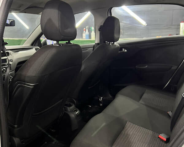 Белый Пежо 301, объемом двигателя 1.2 л и пробегом 174 тыс. км за 5700 $, фото 20 на Automoto.ua