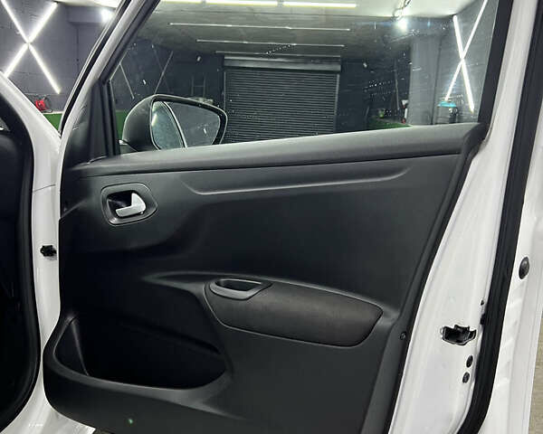 Белый Пежо 301, объемом двигателя 1.2 л и пробегом 173 тыс. км за 5700 $, фото 27 на Automoto.ua