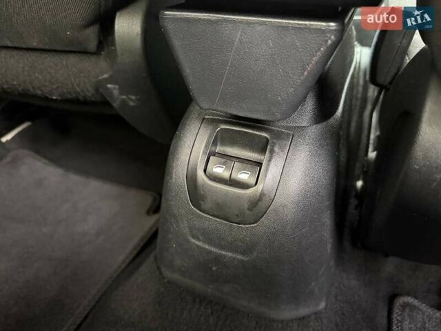 Белый Пежо 301, объемом двигателя 1.2 л и пробегом 151 тыс. км за 6490 $, фото 11 на Automoto.ua