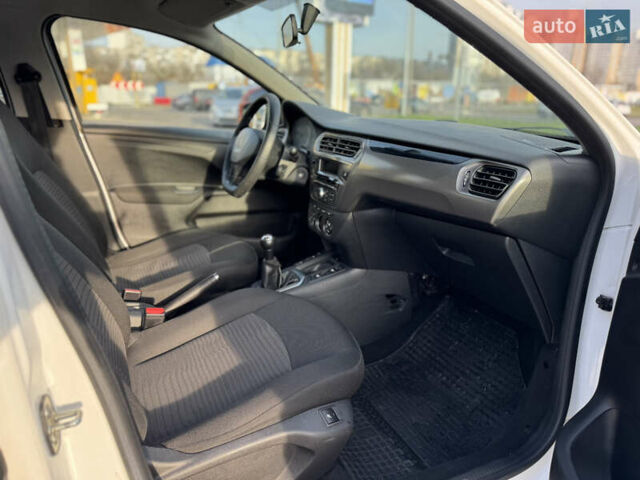 Белый Пежо 301, объемом двигателя 1.2 л и пробегом 150 тыс. км за 6300 $, фото 20 на Automoto.ua