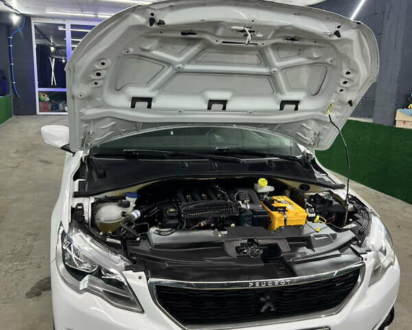 Белый Пежо 301, объемом двигателя 1.2 л и пробегом 174 тыс. км за 5700 $, фото 23 на Automoto.ua