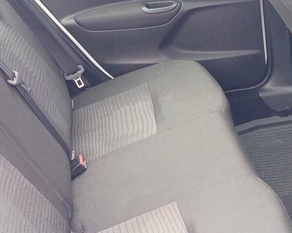 Белый Пежо 301, объемом двигателя 1.56 л и пробегом 190 тыс. км за 7800 $, фото 1 на Automoto.ua