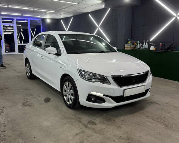 Белый Пежо 301, объемом двигателя 1.2 л и пробегом 174 тыс. км за 5700 $, фото 53 на Automoto.ua