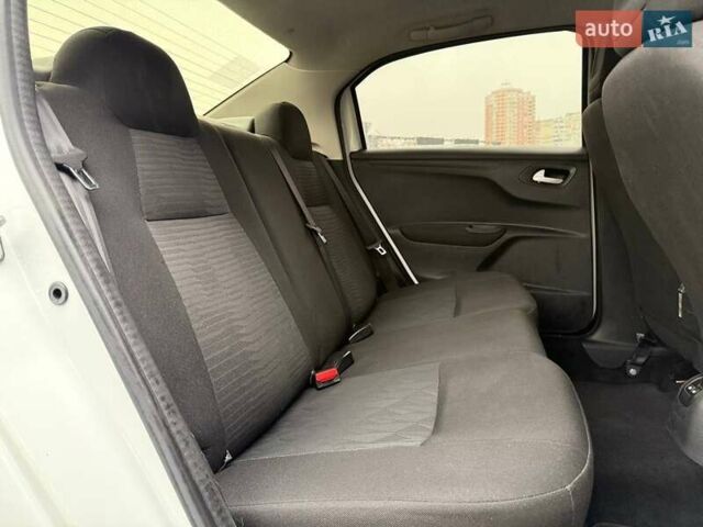 Белый Пежо 301, объемом двигателя 1.2 л и пробегом 151 тыс. км за 6490 $, фото 9 на Automoto.ua