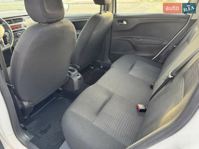 Белый Пежо 301, объемом двигателя 1.2 л и пробегом 150 тыс. км за 6300 $, фото 29 на Automoto.ua