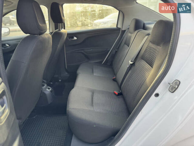 Белый Пежо 301, объемом двигателя 1.2 л и пробегом 150 тыс. км за 6300 $, фото 30 на Automoto.ua