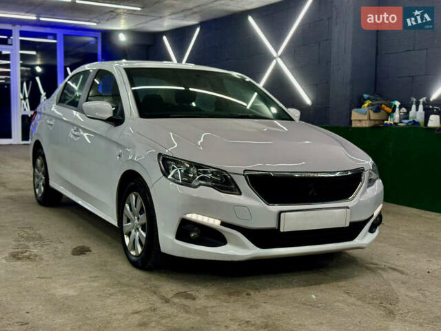 Белый Пежо 301, объемом двигателя 1.2 л и пробегом 174 тыс. км за 5700 $, фото 52 на Automoto.ua