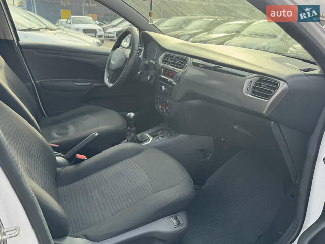 Пежо 301 2018 у Києві на Automoto.ua Білий Пежо 301, об'ємом двигуна 1.2 л та пробігом 157 тис. км за 3900 $, фото 10 на Automoto.ua