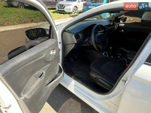 Білий Пежо 301, об'ємом двигуна 1.2 л та пробігом 150 тис. км за 6500 $, фото 11 на Automoto.ua