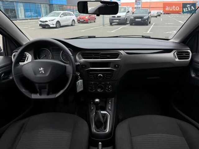 Пежо 301 2018 у Києві на Automoto.ua Білий Пежо 301, об'ємом двигуна 1.2 л та пробігом 164 тис. км за 4900 $, фото 12 на Automoto.ua