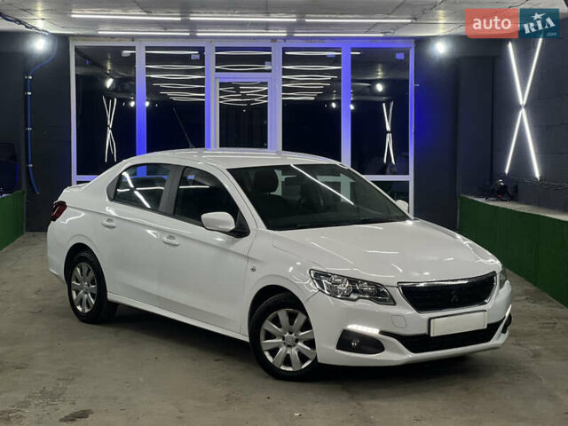 Белый Пежо 301, объемом двигателя 1.2 л и пробегом 174 тыс. км за 5700 $, фото 51 на Automoto.ua