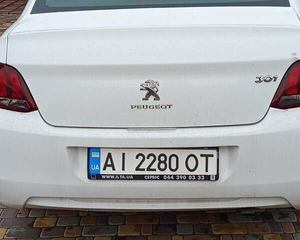 Белый Пежо 301, объемом двигателя 1.56 л и пробегом 190 тыс. км за 7800 $, фото 6 на Automoto.ua
