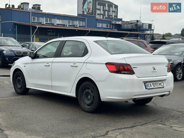 Пежо 301 2018 у Києві на Automoto.ua Білий Пежо 301, об'ємом двигуна 1.2 л та пробігом 175 тис. км за 4600 $, фото 4 на Automoto.ua