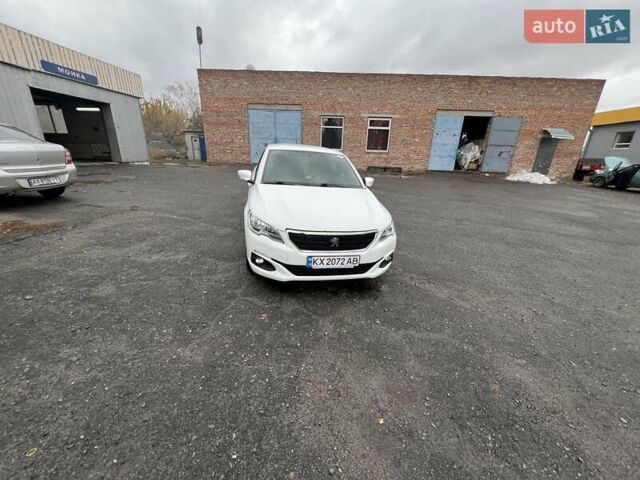 Білий Пежо 301, об'ємом двигуна 1.59 л та пробігом 92 тис. км за 8900 $, фото 2 на Automoto.ua