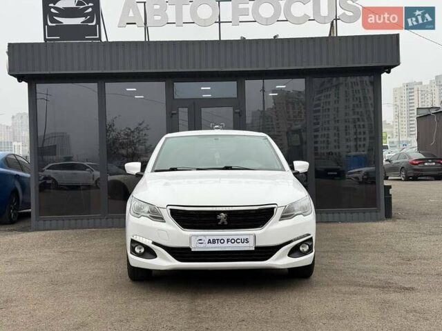Белый Пежо 301, объемом двигателя 1.2 л и пробегом 151 тыс. км за 6490 $, фото 2 на Automoto.ua