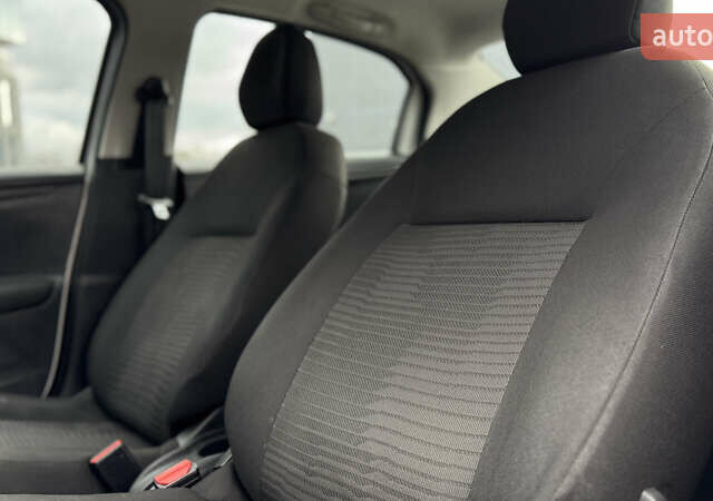 Пежо 301 2018 у Києві на Automoto.ua Білий Пежо 301, об'ємом двигуна 1.2 л та пробігом 176 тис. км за 4900 $, фото 9 на Automoto.ua