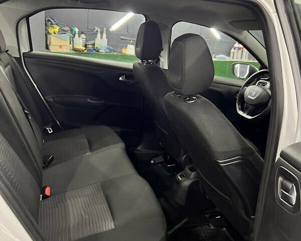 Белый Пежо 301, объемом двигателя 1.2 л и пробегом 174 тыс. км за 5700 $, фото 31 на Automoto.ua