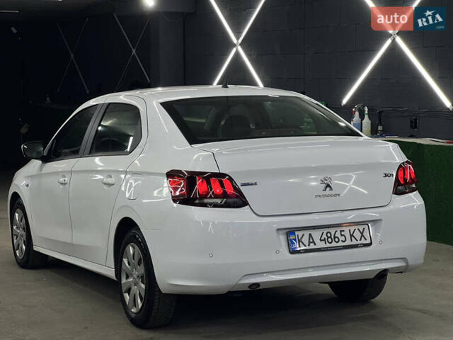Белый Пежо 301, объемом двигателя 1.2 л и пробегом 173 тыс. км за 5700 $, фото 6 на Automoto.ua