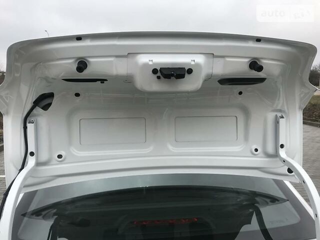 Белый Пежо 301, объемом двигателя 1.2 л и пробегом 117 тыс. км за 7800 $, фото 21 на Automoto.ua