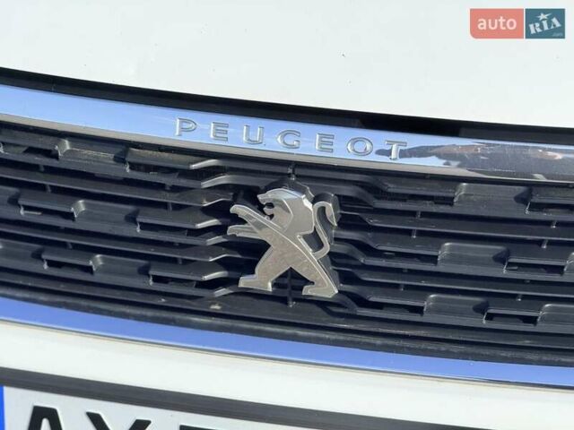 Пежо 301 2019 в Харькове на Automoto.ua Белый Пежо 301, объемом двигателя 1.2 л и пробегом 268 тыс. км за 5500 $, фото 9 на Automoto.ua