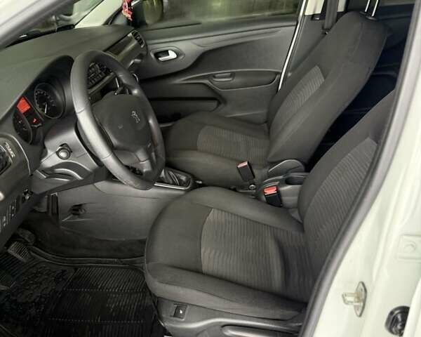 Білий Пежо 301, об'ємом двигуна 1.2 л та пробігом 140 тис. км за 6500 $, фото 26 на Automoto.ua