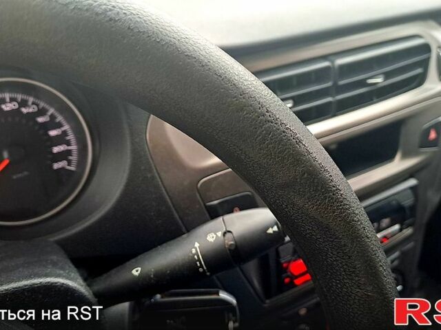 Белый Пежо 301, объемом двигателя 1.6 л и пробегом 168 тыс. км за 5950 $, фото 9 на Automoto.ua