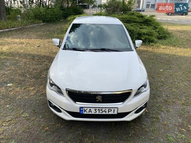 Пежо 301 2019 в Киеве на Automoto.ua Белый Пежо 301, объемом двигателя 1.59 л и пробегом 62 тыс. км за 9000 $, фото 1 на Automoto.ua