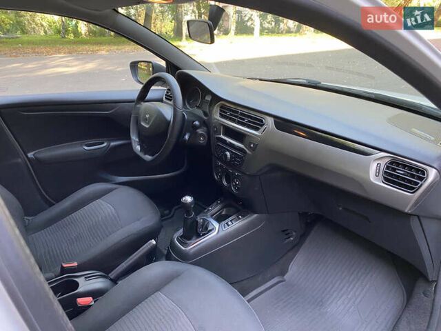 Білий Пежо 301, об'ємом двигуна 1.59 л та пробігом 62 тис. км за 8900 $, фото 15 на Automoto.ua