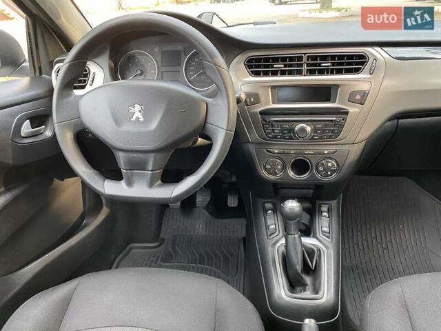 Пежо 301 2019 в Киеве на Automoto.ua Белый Пежо 301, объемом двигателя 1.59 л и пробегом 62 тыс. км за 9000 $, фото 26 на Automoto.ua