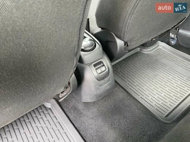 Пежо 301 2019 в Киеве на Automoto.ua Белый Пежо 301, объемом двигателя 1.59 л и пробегом 62 тыс. км за 9000 $, фото 18 на Automoto.ua
