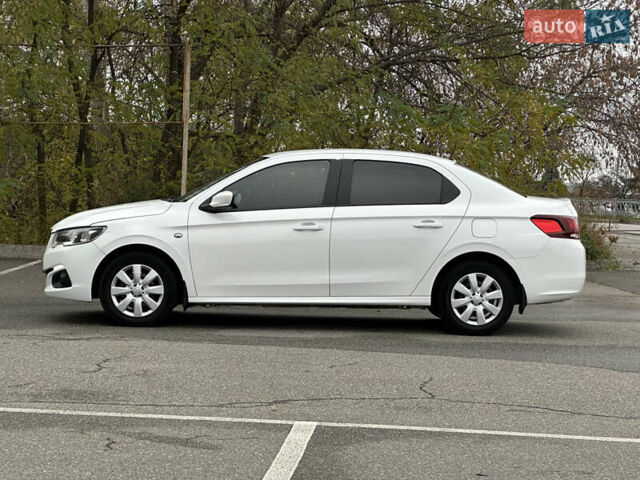 Белый Пежо 301, объемом двигателя 1.2 л и пробегом 223 тыс. км за 5900 $, фото 5 на Automoto.ua